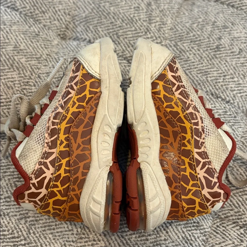 Nike Air Max giraffe sneakers size 4